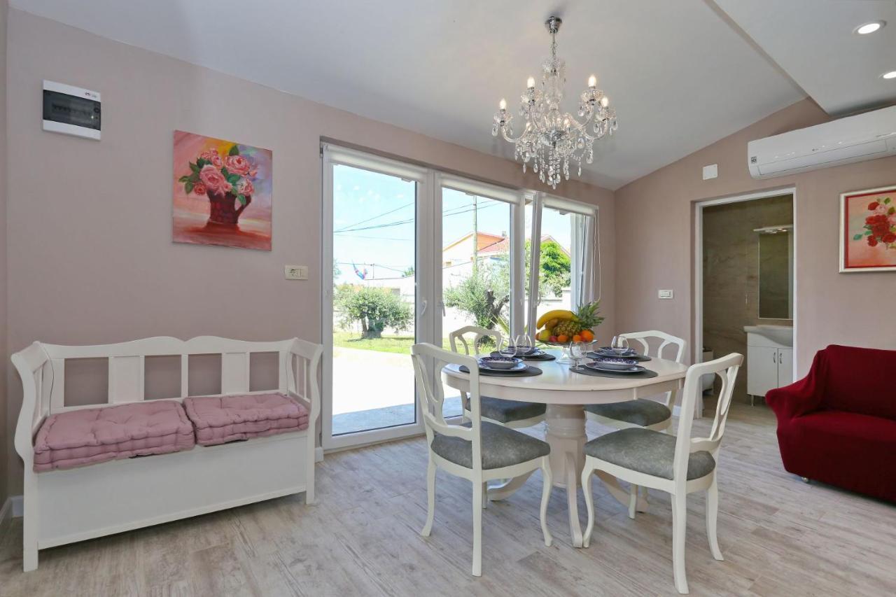 Hacienda Mia With Yacuzzi,Bbq , Free Parking Zadar Zewnętrze zdjęcie