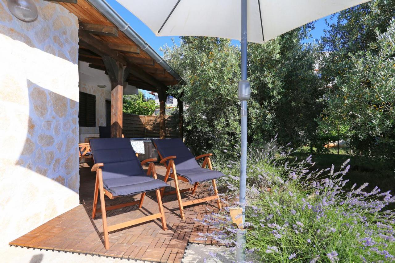 Hacienda Mia With Yacuzzi And Free Parking Zadar Zewnętrze zdjęcie