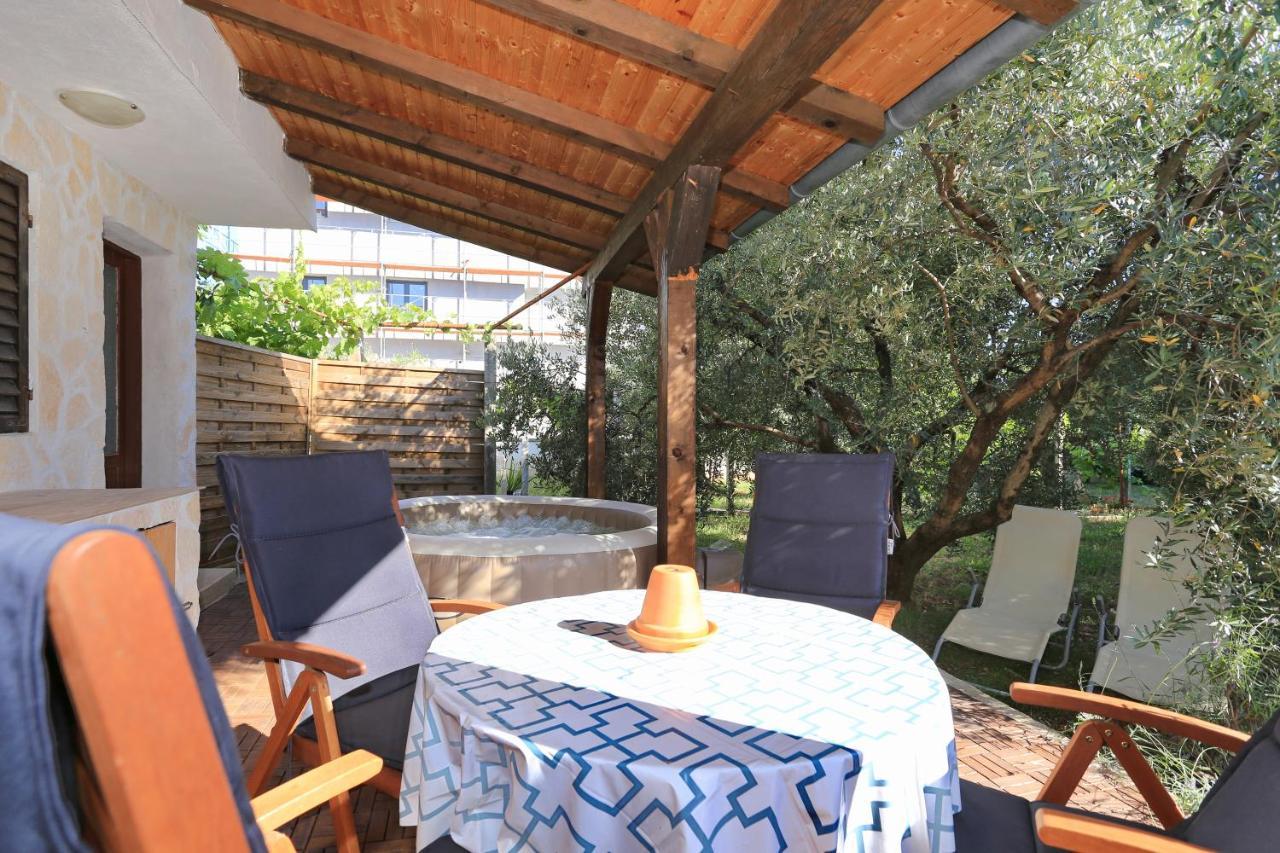 Hacienda Mia With Yacuzzi,Bbq , Free Parking Zadar Zewnętrze zdjęcie